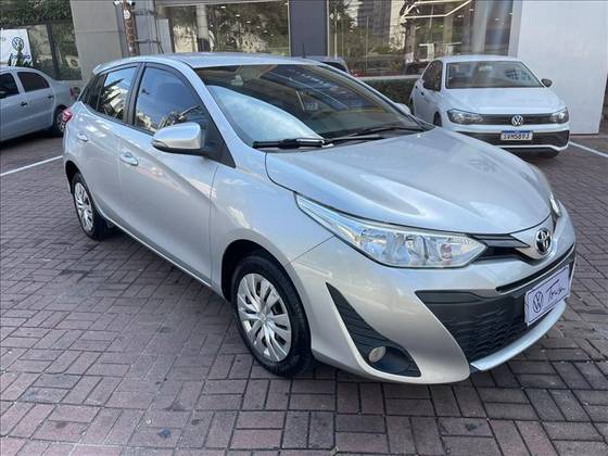 TOYOTA YARIS 1.3 16V FLEX XL MULTIDRIVE TOYOTA YARIS 1.3 16V FLEX XL MULTIDRIVE